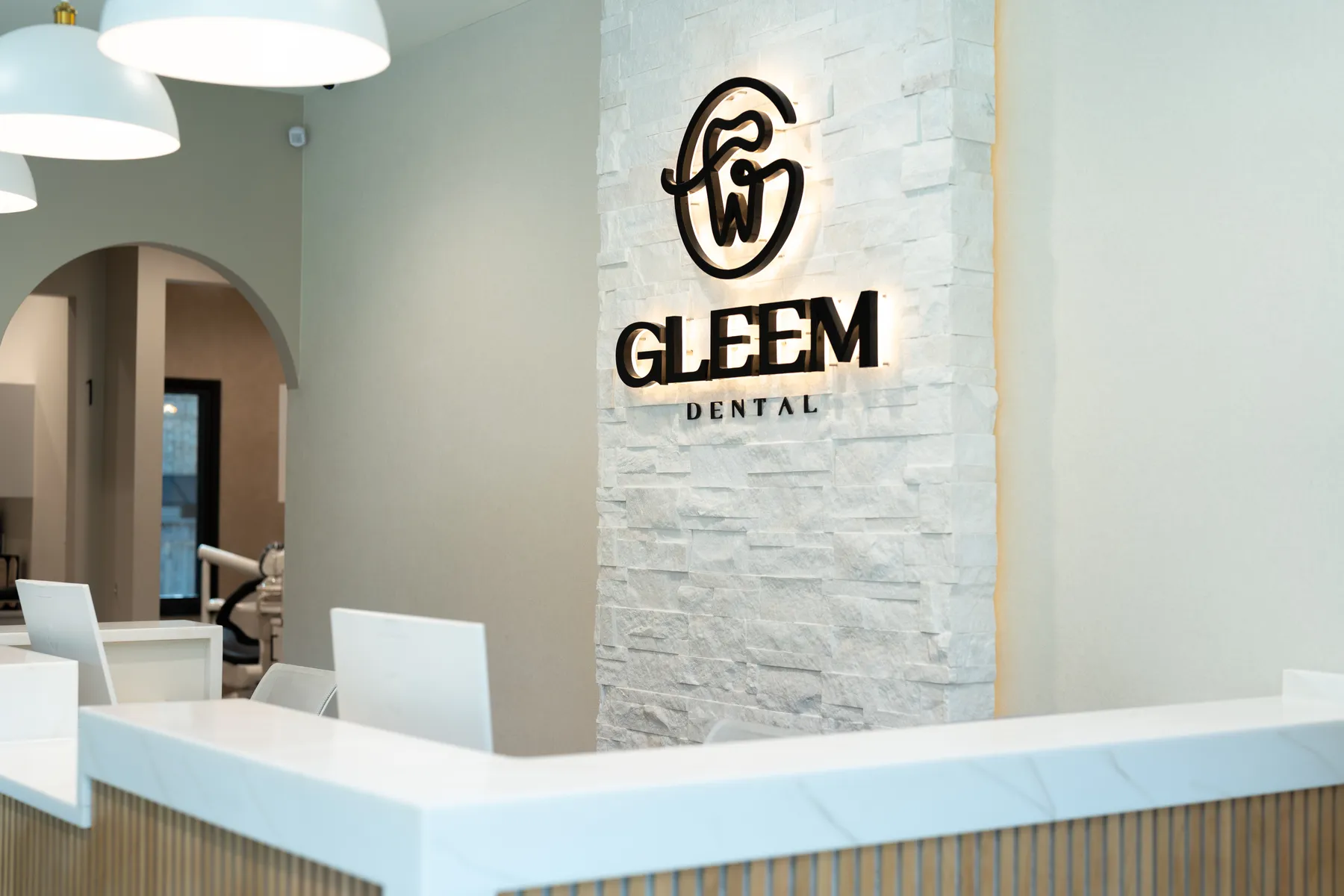 Gleem Dental Office Lakeview