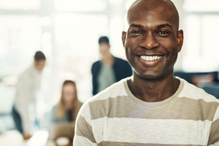 Why More Adults Are Choosing Smile Makeovers Over Braces